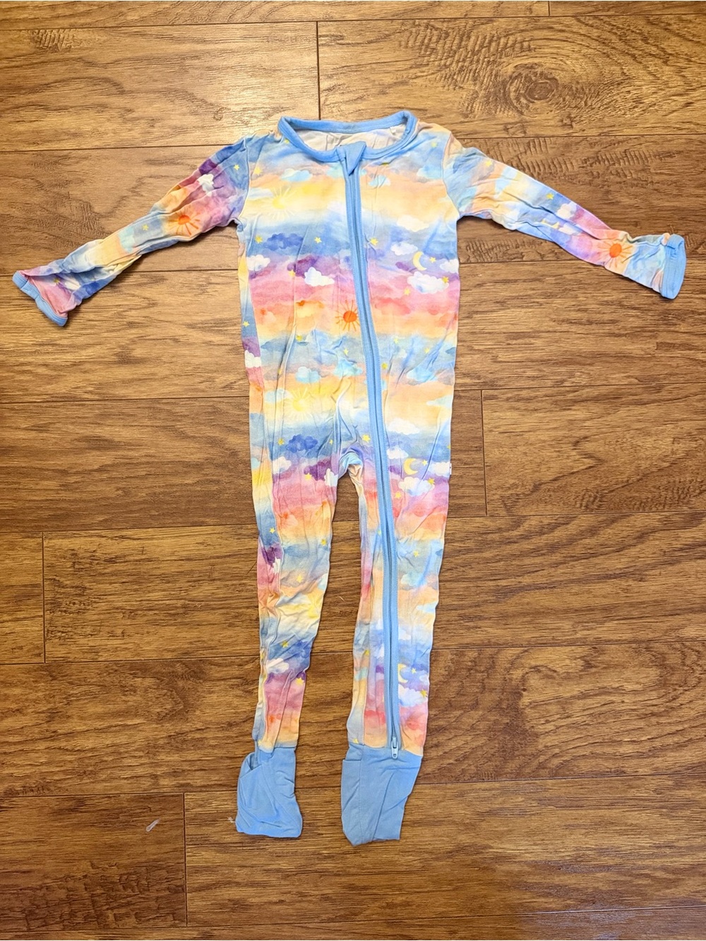 Bamboo Rainbow Cloud Print Footed One-Piece Pajamas - Multicolor